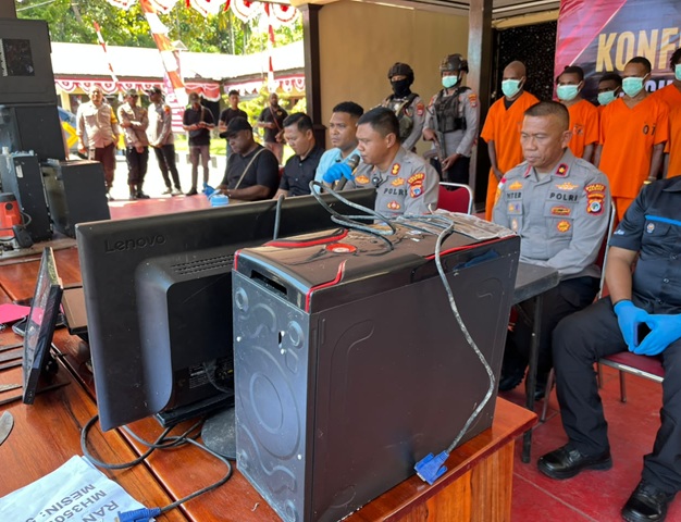 (Warga Nabire Wajib Tahu! Ini 4 Jam Paling Rawan Terjadi Aksi Kriminal. Jangan Keluar Sendirian di Jam Ini!)
