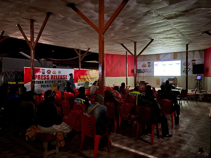 Polres Paniai Gelar Nobar Final Piala Dunia 2026, Antusiasme Warga Membludak
