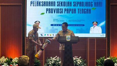 (Gubernur Papua Tengah Wajibkan 30 Persen Dana Otsus untuk Pendidikan, Jangkauan SSH akan Diperluas)