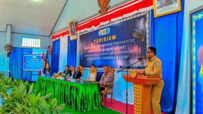(Gubernur Papua Tengah Minta Lulusan PGSD Uncen Nabire Siap Mengabdi hingga Daerah Terpencil)