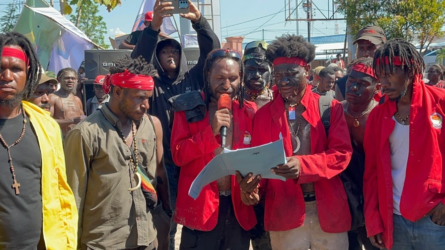 (Ratusan Mahasiswa Intan Jaya Kepung DPR Papua Tengah, Ini Dua Tuntutan Utamanya)