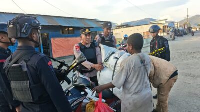(Patroli Sore Polres Dogiyai Sisir Titik Rawan, Ini Hasilnya)