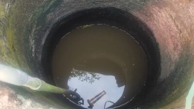 (Hujan Tak Kunjung Turun, Sumur Warga Nabire Barat Mulai Mengering, Terpaksa Beli Air Tangki)