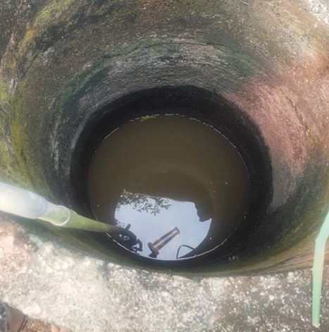 (Hujan Tak Kunjung Turun, Sumur Warga Nabire Barat Mulai Mengering, Terpaksa Beli Air Tangki)