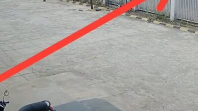 (Terduga pelaku tiba di TKP)
