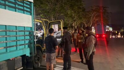 (Polres Dogiyai Gelar Razia Kendaraan, Cegah Peredaran Senpi, Miras, dan Narkotika)