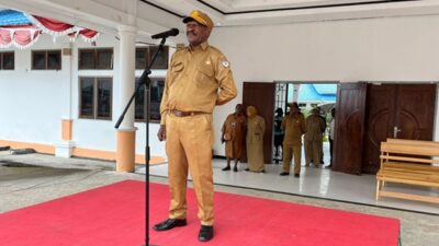 (Apel Gabungan Awal Agustus Pemkab Deiyai, Ini Pesan Tegas Asisten II)