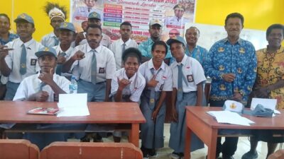 (SMAK Aweidabi Juara Lomba Cerdas Cermat HUT ke-81 RI di Deiyai)