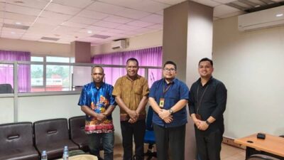 (Tingkatkan Kepatuhan Pajak, DPMK Deiyai Perkuat Sinergi dengan Kantor Pajak Pratama Timika)