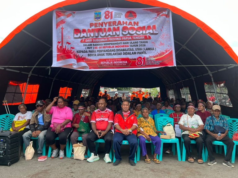 (Pemprov Papua Tengah Salurkan Bansos untuk 645 Warga Jelang HUT ke-81 RI)