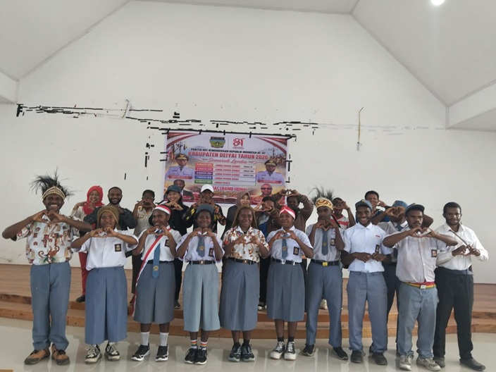 (Semarak HUT ke-81 RI di Deiyai, Pelajar Tunjukkan Prestasi Lewat Lomba Pidato)