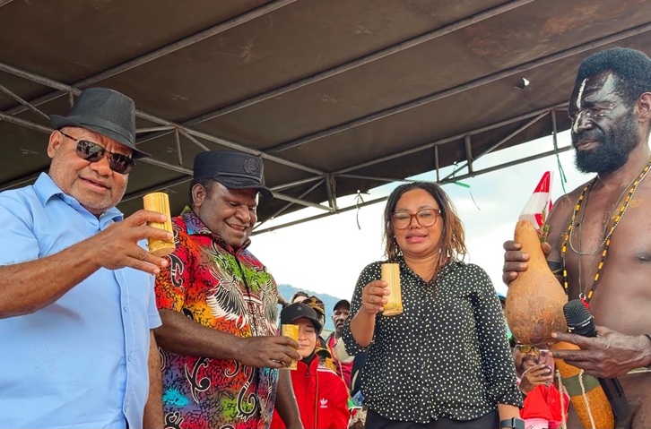 Lomba Wisisi Meriahkan HUT ke-81 RI di Puncak Jaya, Bupati Yuni Wonda Dorong Generasi Muda Jaga Budaya