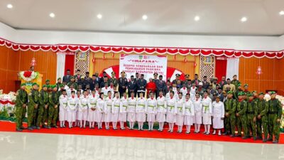 (Resepsi HUT ke-81 RI, Bupati Melkianus Mote Apresiasi Paskibraka Deiyai)
