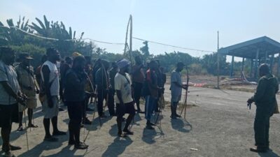 (Meriahkan HUT ke-81 RI, Kepala Suku Besar Meepago Gelar Lomba Panahan di Nabire)