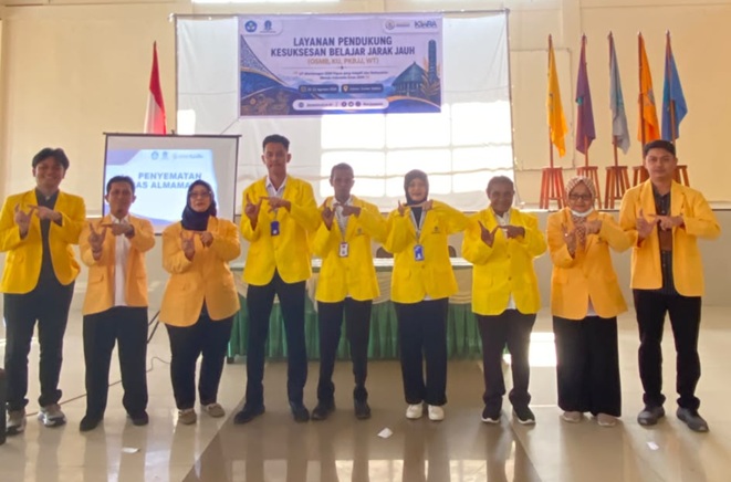 (UT Jayapura Bekali 233 Mahasiswa Baru di Nabire Sebelum Perkuliahan)