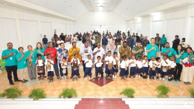(Gubernur Papua Tengah Janji Kucurkan Rp56 Miliar untuk Pengembangan Sekolah Papua Harapan Nabire)