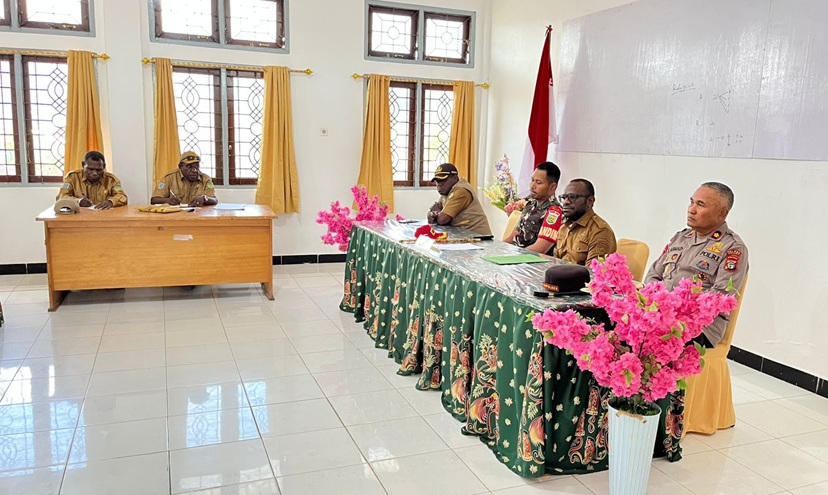 (Musim Kemarau, Pemkab Deiyai Siapkan 17 Mobil Tangki untuk Distribusi Air)