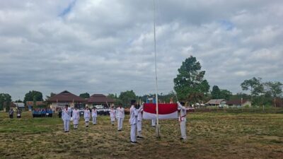 (Kepala Distrik Yaro Pimpin Upacara HUT ke-81 RI, Ini Pesan Pentingnya)