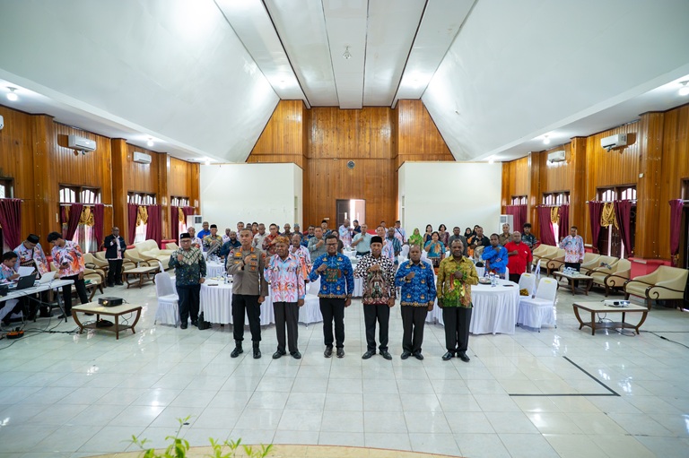 (Gubernur Ajak Pemimpin Agama Jaga Damai dan Toleransi di Papua Tengah)