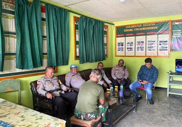 (Jelang Kunjungan Gubernur Papua Tengah, Polres dan Koramil Moanemani Bahas Kesiapan Keamanan)