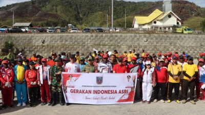 (Ratusan Personel Gabungan Turun Bersihkan Kota Paniai)