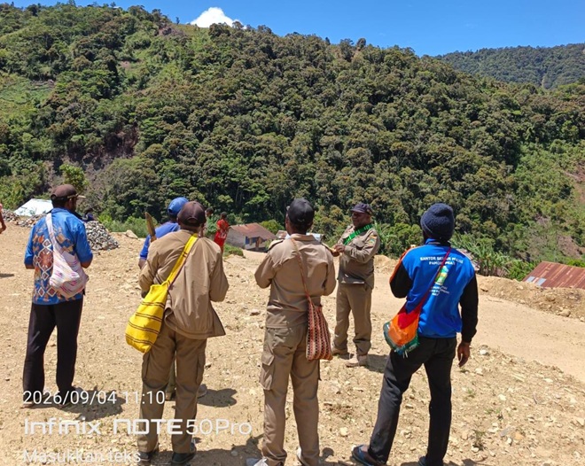 (Satpol PP Dogiyai Pastikan SMP YPPK Mapia Siap Sambut Gubernur Papua Tengah)